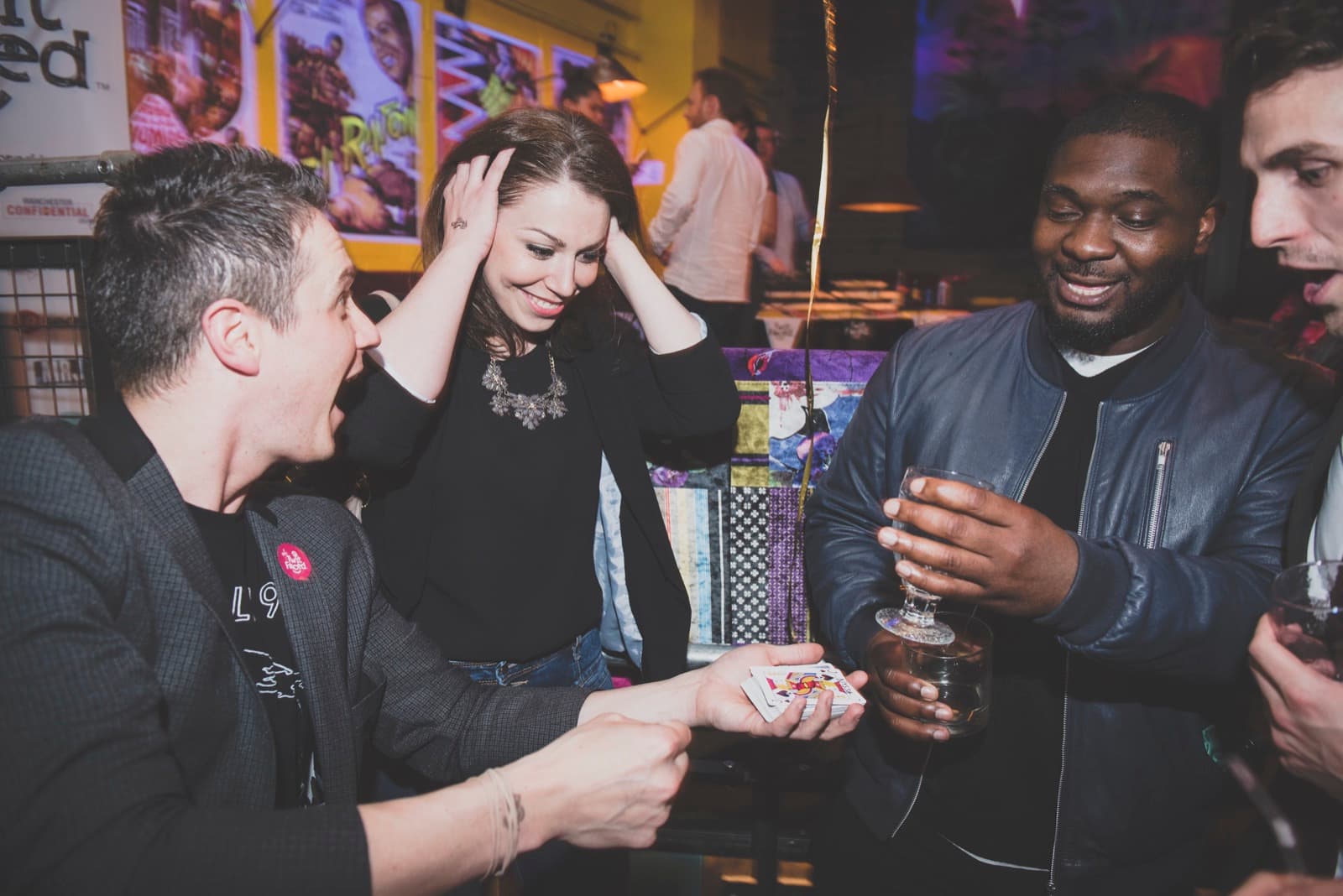 Close-up magic at a bar